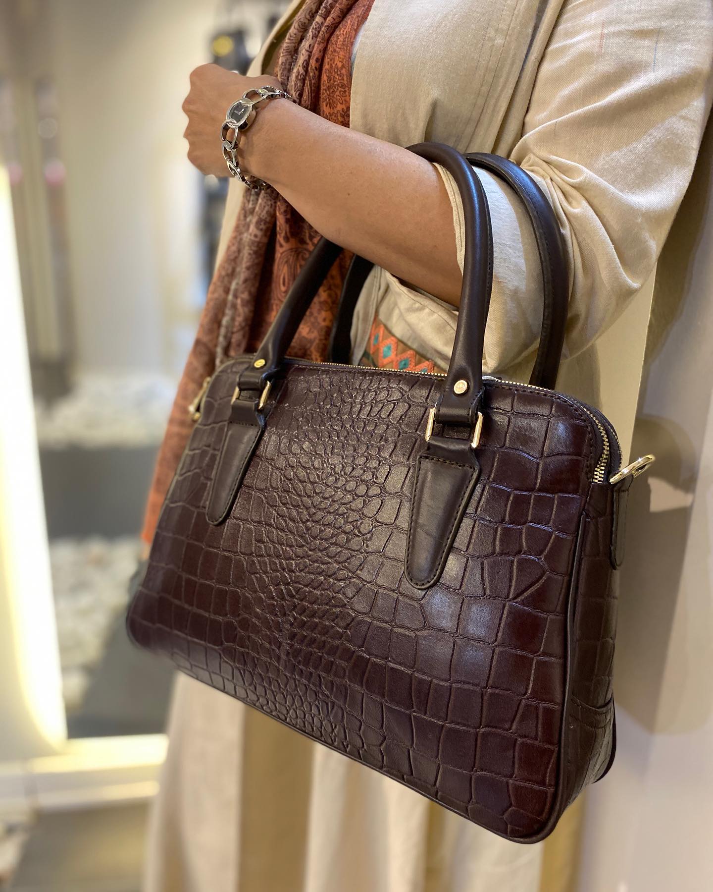 LeatherLuxe handbag for girls